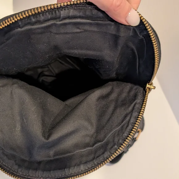 Marc Jacobs Black Crossbody Natasha Bag with Gold Accents - Picture 10 of 10